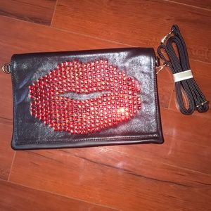 No Brand Stoned “Lips” Clutch/Crossbody